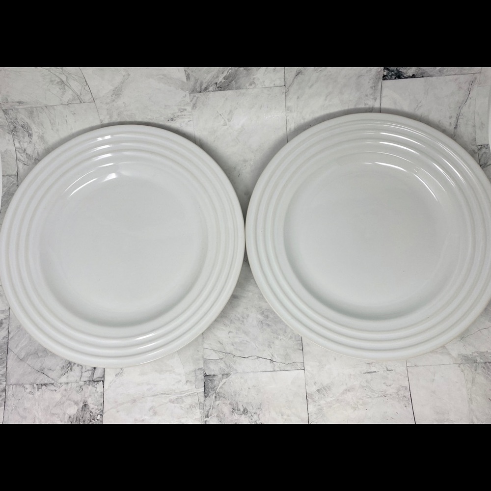 Le Creuset 10" White Salad Plates Set of 2